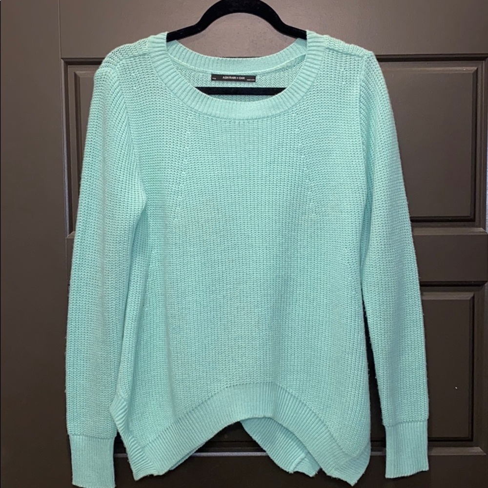 Ash Rain + Oak Sweater (like Do + Be)